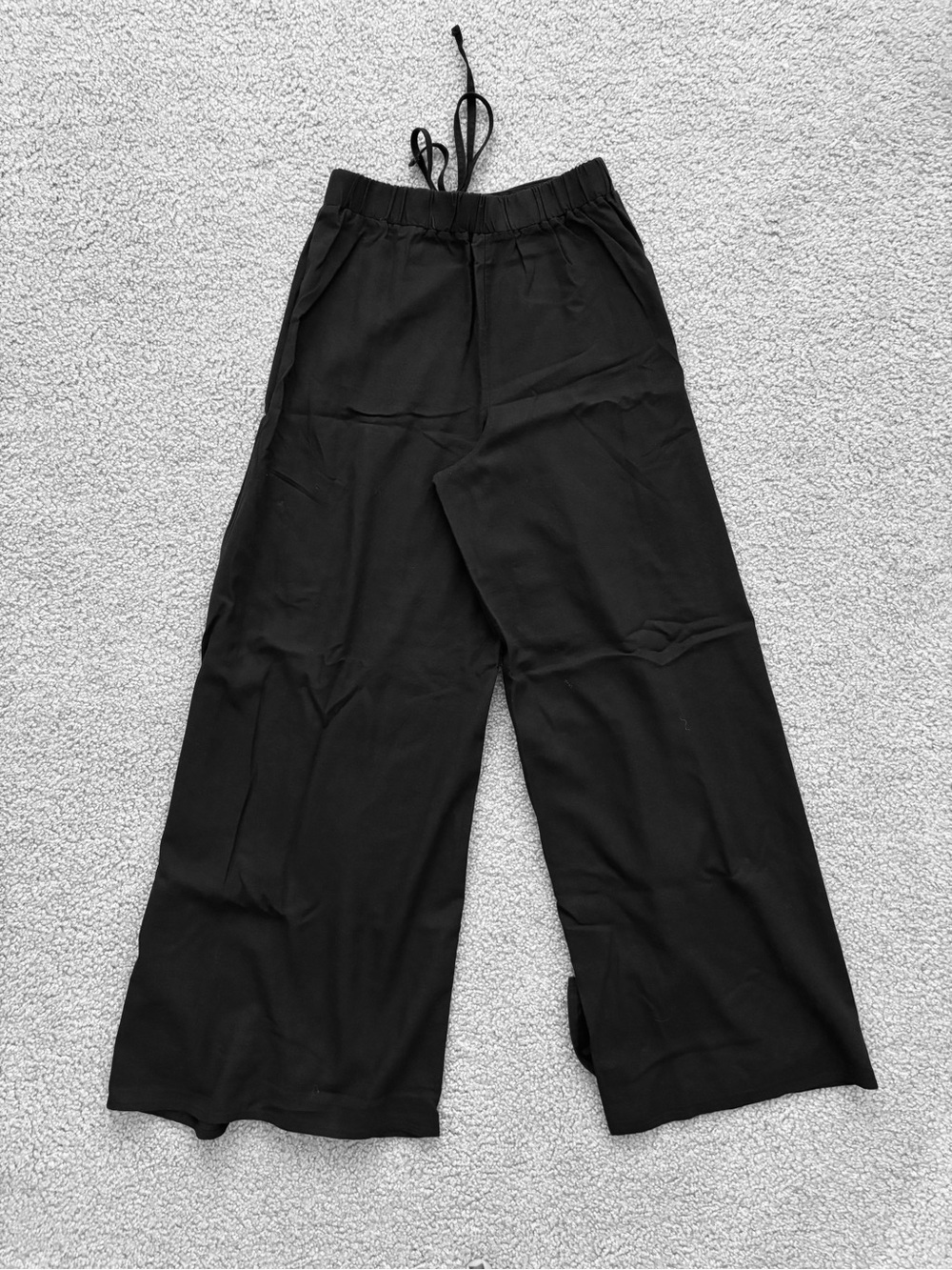 Forever 21 Black Wide-Leg pants